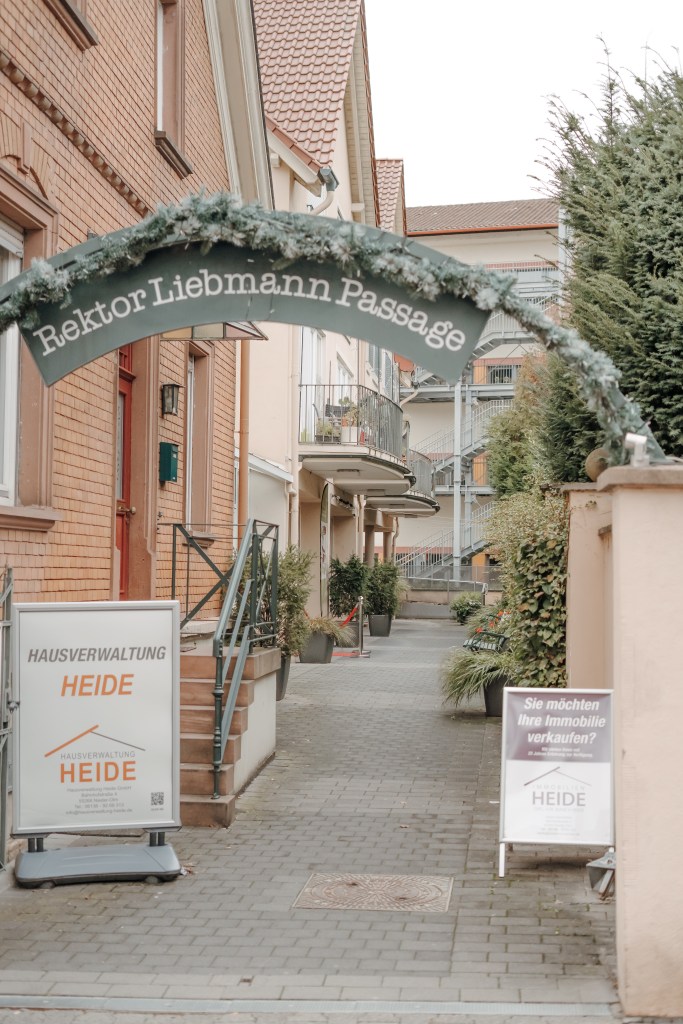 Heilpraktikerin Selina Scherer aus Mainz – Naturheilpraxis für Schilddrüse, Abnehmen, Gewichtsreduktion, Stoffwechsel, Gesundheit.